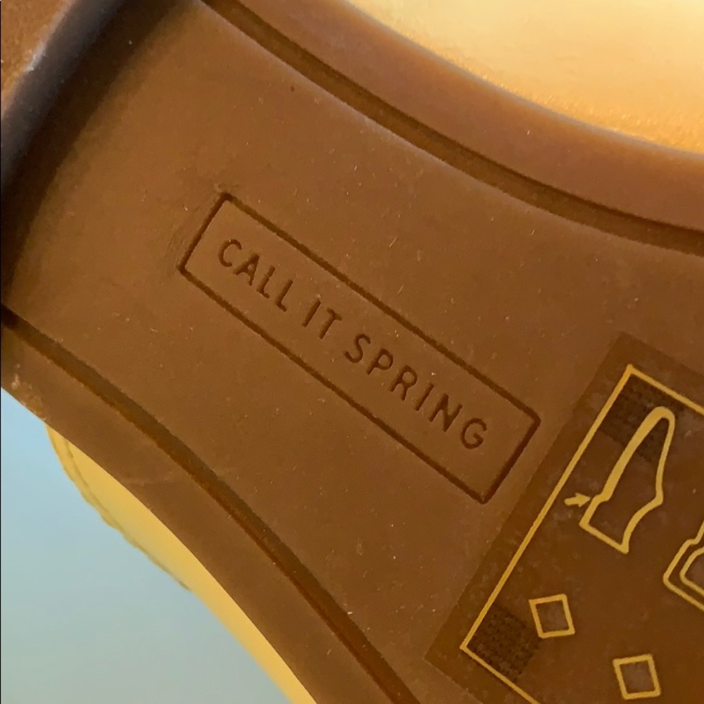 Call It Spring slide - size 7 - Picture 6 of 7